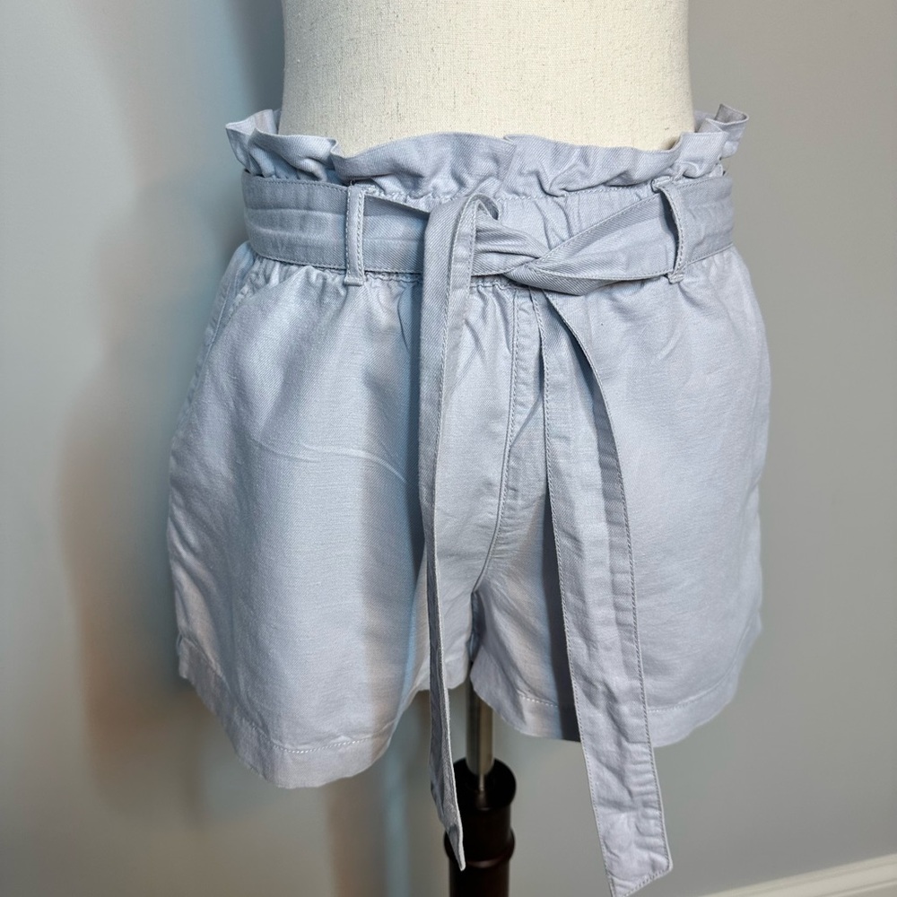 Sz M Nicole Miller paper bag shorts grey ice blue pockets tie waist linen blend